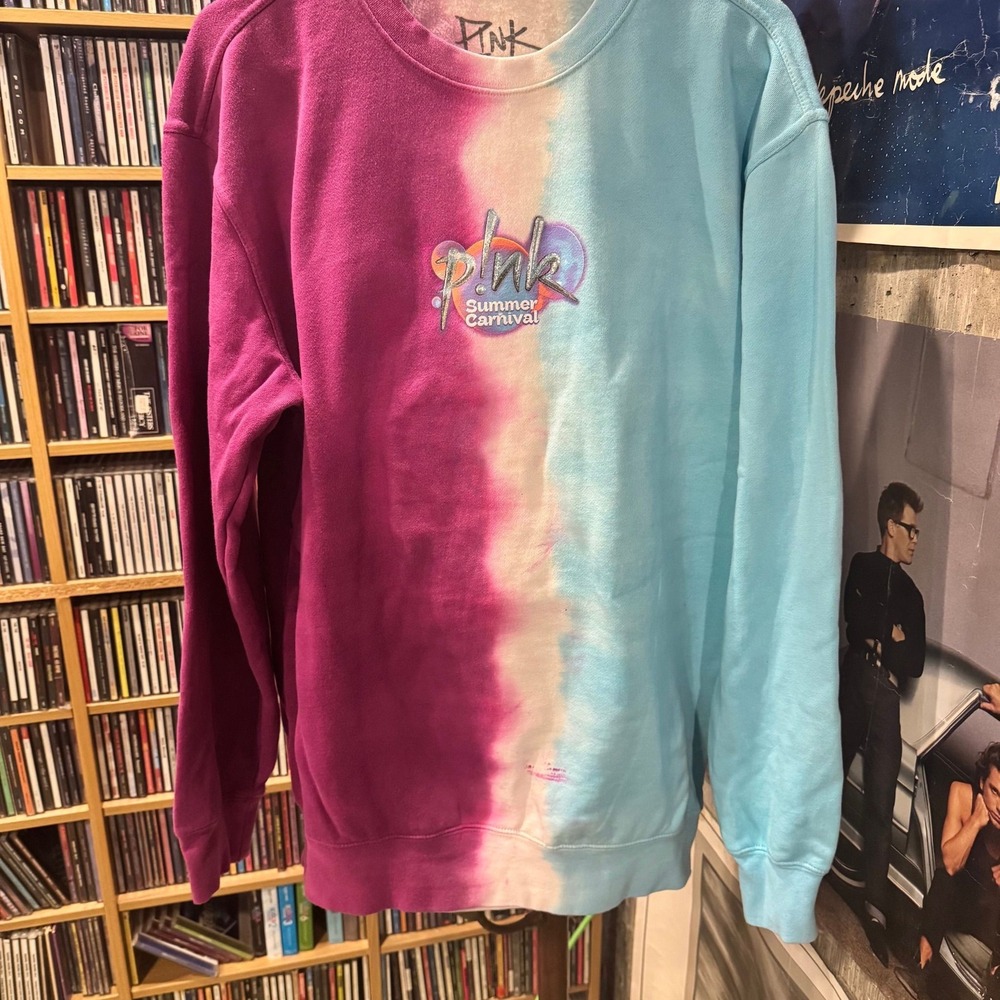Pink - Summer Carnival tour 2024 crewneck Medium NWOT*